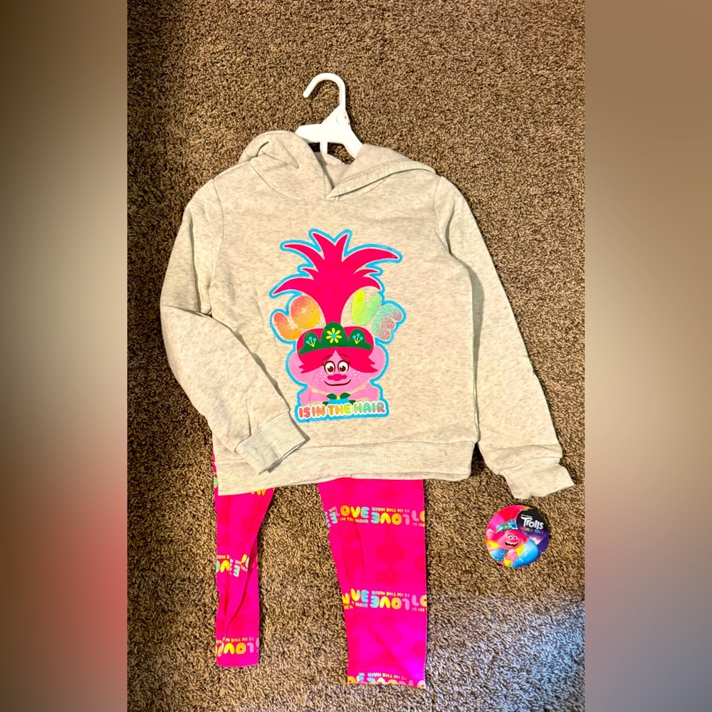 Trolls World Tour Girls Size 5 Sweatshirt and Pants Set